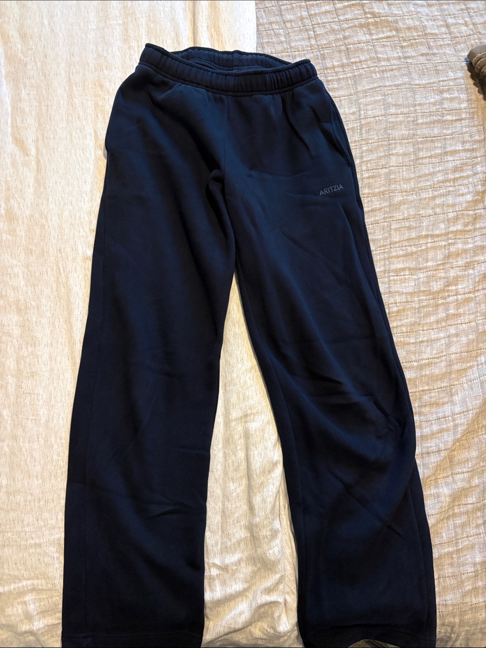 Aritzia Woman’s Cozy Sweatfleece mega strait sweatpants Admiral Size 2XS